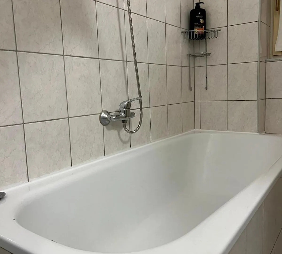 Apartment Ferienwohnung Lovely 3Br Apt Next To Meidling Station Wien