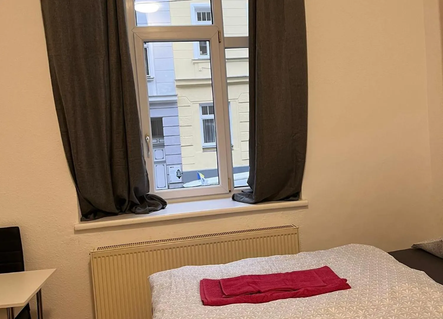 Ferienwohnung Lovely 3Br Apt Next To Meidling Station Wien Apartment